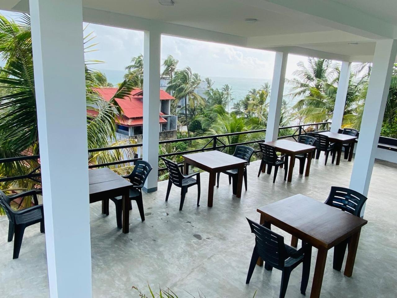 The Wave'S Guest House Mirissa Exterior photo